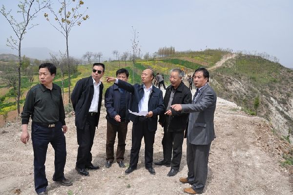 泰安公积金离职怎么取钱？