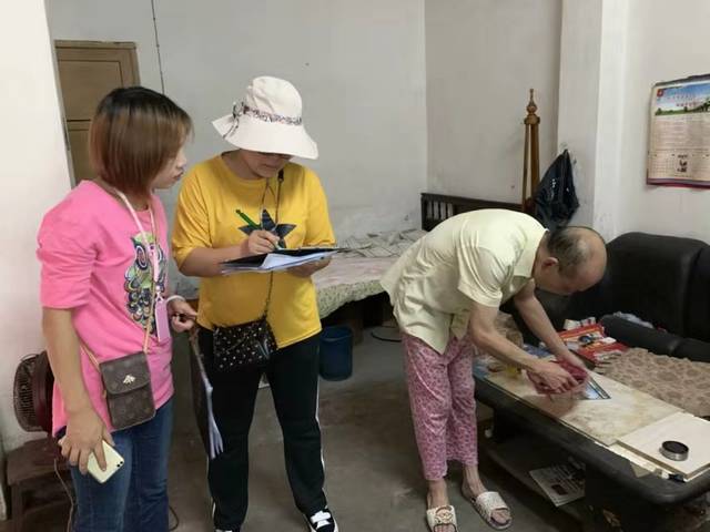 社保大病怎么办理低保？
