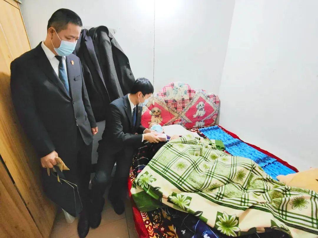 网上申请贷款怎么才能放心？四大策略助你顺利借款